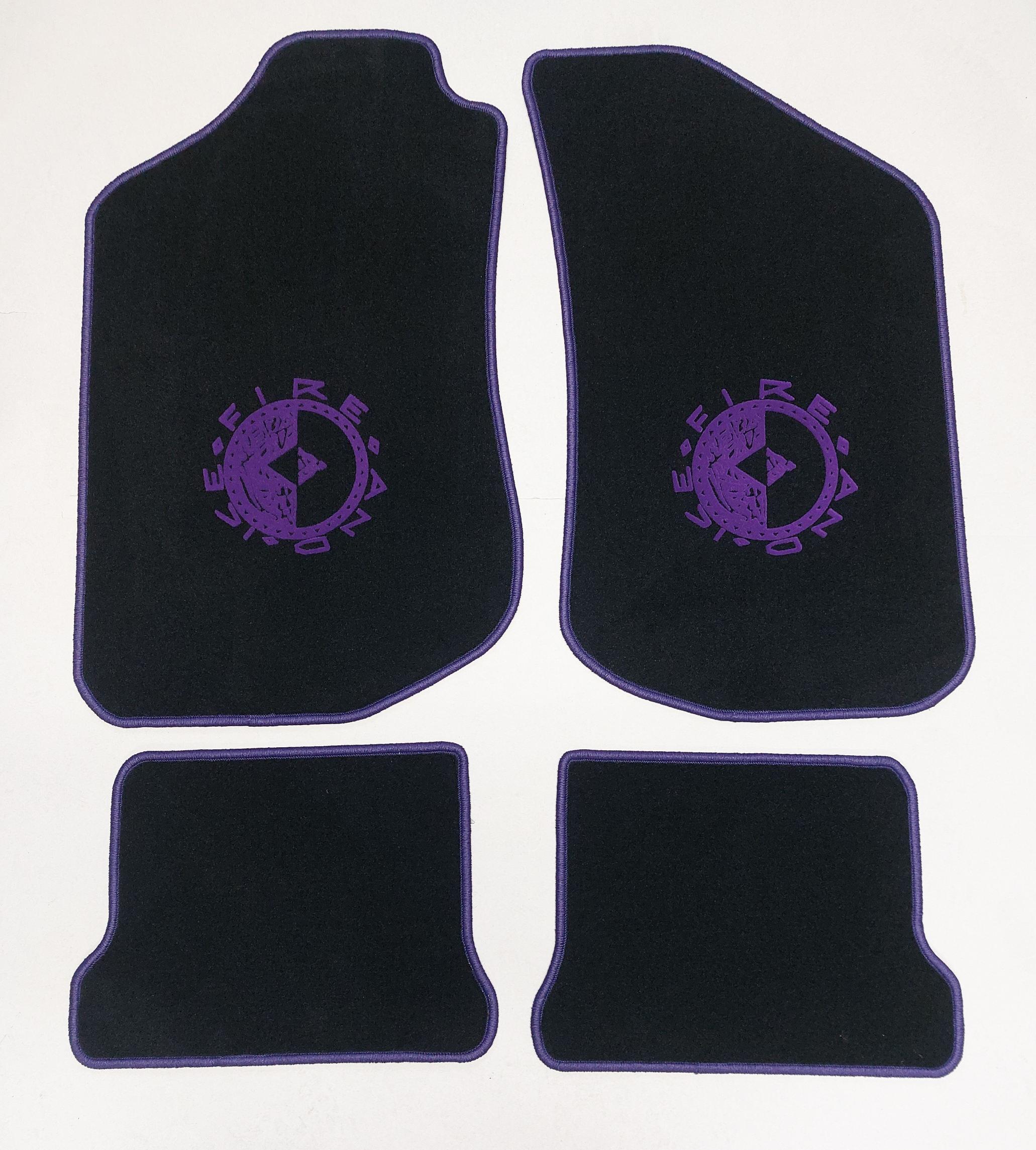 Fussmatten Golf 2 Fire and Ice Schwarze Velours Fussmatten fuer VW Golf 2 Fire and Ice in violett.